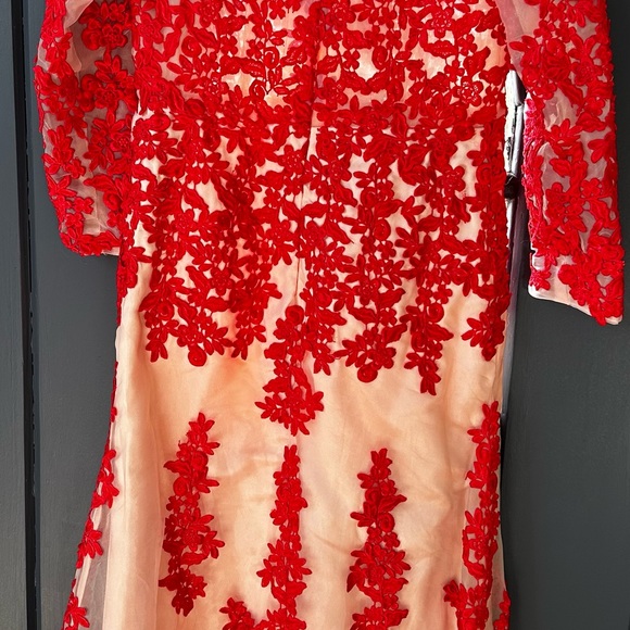 Long sleeve dress custom made about a size 6 - Picture 5 of 8